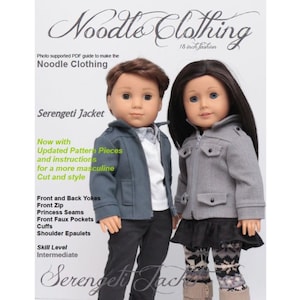 Może przedstawiać: Wzór PDF na kurtkę Serengeti dla lalek o wysokości 46 cm. Wzór zawiera zaktualizowane elementy wzoru i instrukcje dotyczące bardziej męskiego kroju i stylu. Kurtka ma przednie i tylne kołnierze, zamek błyskawiczny z przodu, szwy księżniczki, fałszywe kieszenie z przodu, mankiety i pagony. Poziom umiejętności jest średni.