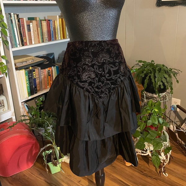 LOOK!! Vintage Ruffled Party Skirt/ Black Velvet/ Tulle/ Witchy/ Goth/ Sexy/ Vamp/Punk/  Small