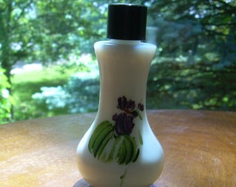 Vintage MILK GLASS Perfume/scent BOTTLE is hand painted with violets, 3.25 in. tall, very nice condition. Looks to be a Lownds Pateman.