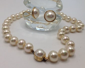 MAJORICA Pearl NECKLACE/Choker + EARRINGS, gold plated .925 Ster. 10 mm pearls knotted 16.25" long + large dome French clasp post earrings.