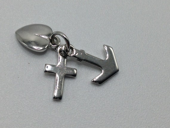 HEART CROSS ANCHOR Vintage Sterling Charm is in n… - image 4