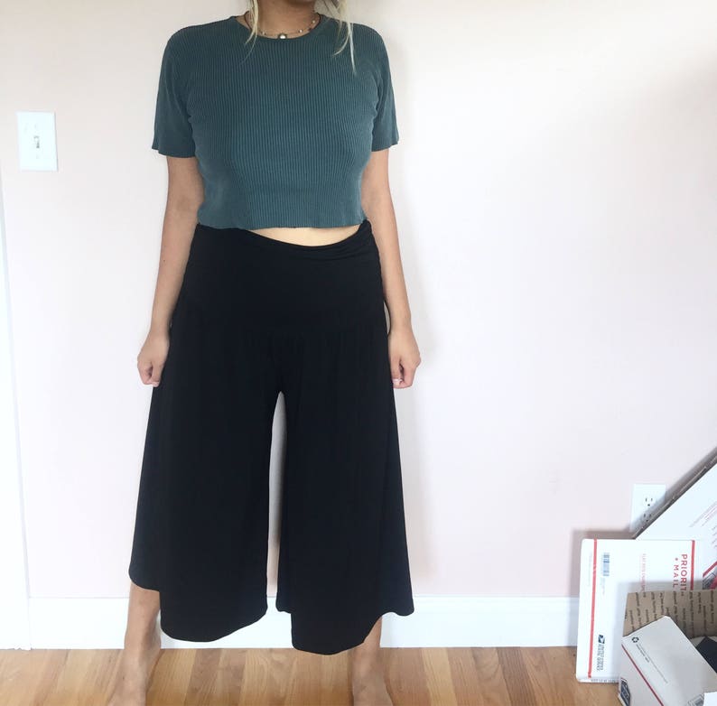 black high waisted flowy culottes vintage size large