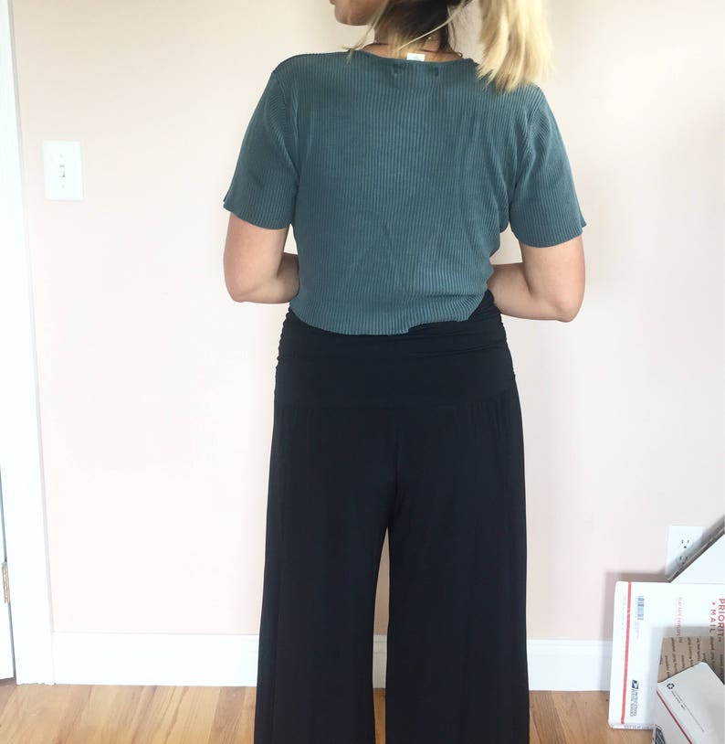 black high waisted flowy culottes vintage size large