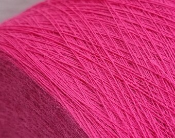 1,5 kg fil du laine Merino Nm 28/2 deeppink large soft sur cone rose foncé