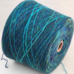 Mixed yarn 1 kg wool GP 62 euros/kg turquoise mottled Nm 3.6 3,600 m/kg yarn voluminous thread