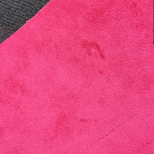 Velluto, rosa 140 cm di larghezza  posteriore con vello nero