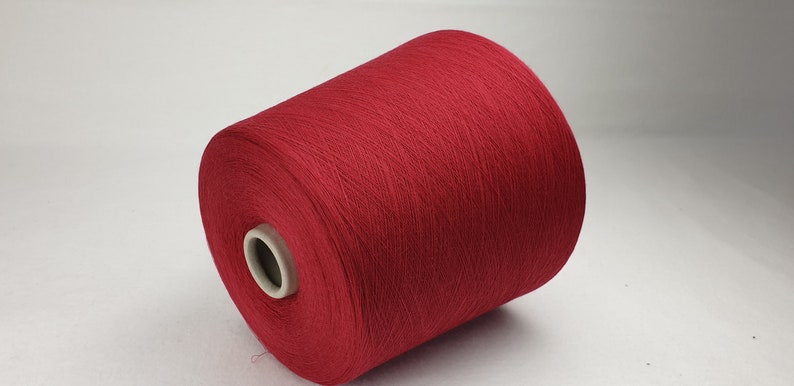 1 kg yarn bobbin 80/% wool20 polyamide Chocolate red on a cone