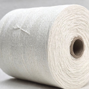 Hampagarn 500g spole Nm 8/2 GP 79,00 Euro/kg vitt blekt garn på spole Europeisk hampaproduktion