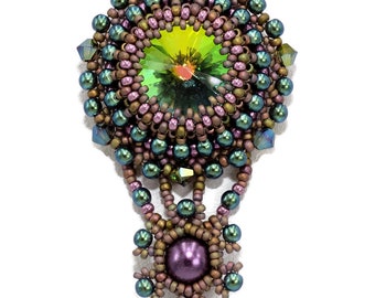 LH Beautiful pendant with a unique RAW bezel for a 18mm crystal rivoli adorned with pearls and bicones named Amelia - a PDF beading pattern