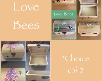Love Bees Bee Hopeful (Snowdrop/Bumblebees)/Bee Foxy (Foxgloves/Bumblebees) Hand Painted Wooden Trinket *Choice Of 2