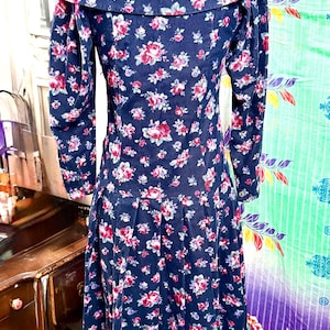 Vintage Laura Ashley UK Corduroy Floral Prairie Dress US Size 6 Excellent Condition