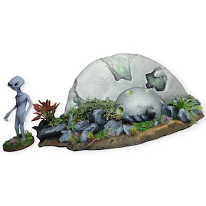 Maßstab 1:18 zerschmetterte UFO-Saucer, fliegende Untertassen-Zug-Set Diorama, handbemaltes Harzmodell UFO für Display, Alien UFO-Modell Diorama 1-18