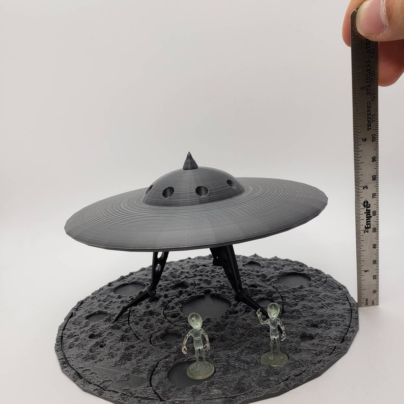 alien saucer spin