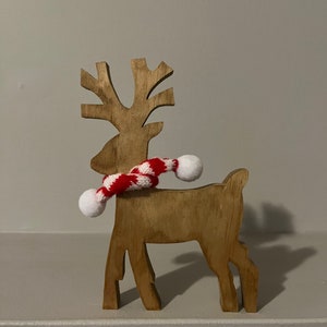 Reno de madera de pie