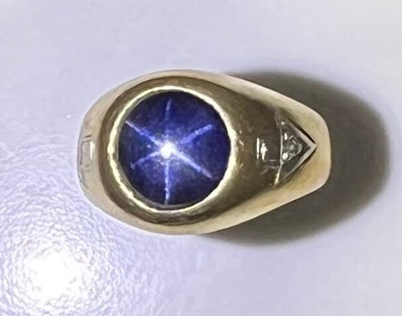 10K Yellow Gold Star Sapphire Ring - Circa 1960's - image 1