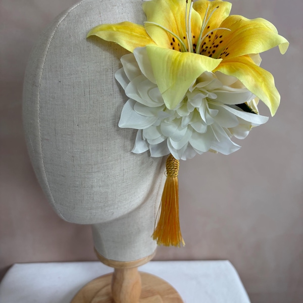 Statement Pin Up Hair Flowers