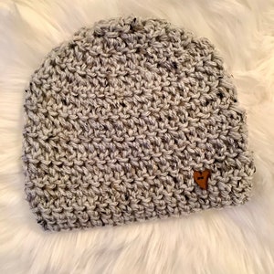 Women’s Grey Fleck Beanie