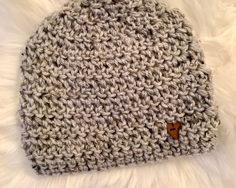 Women’s Grey Fleck Beanie