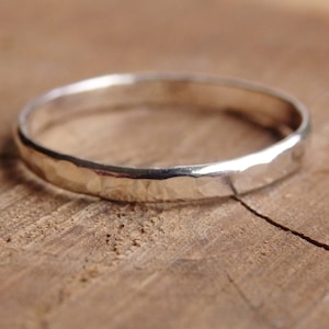 Hammered Sterling Silver 2 mm Wide Ring, Simple Ring Band with Hammer Texture, Minimalist Jewellery