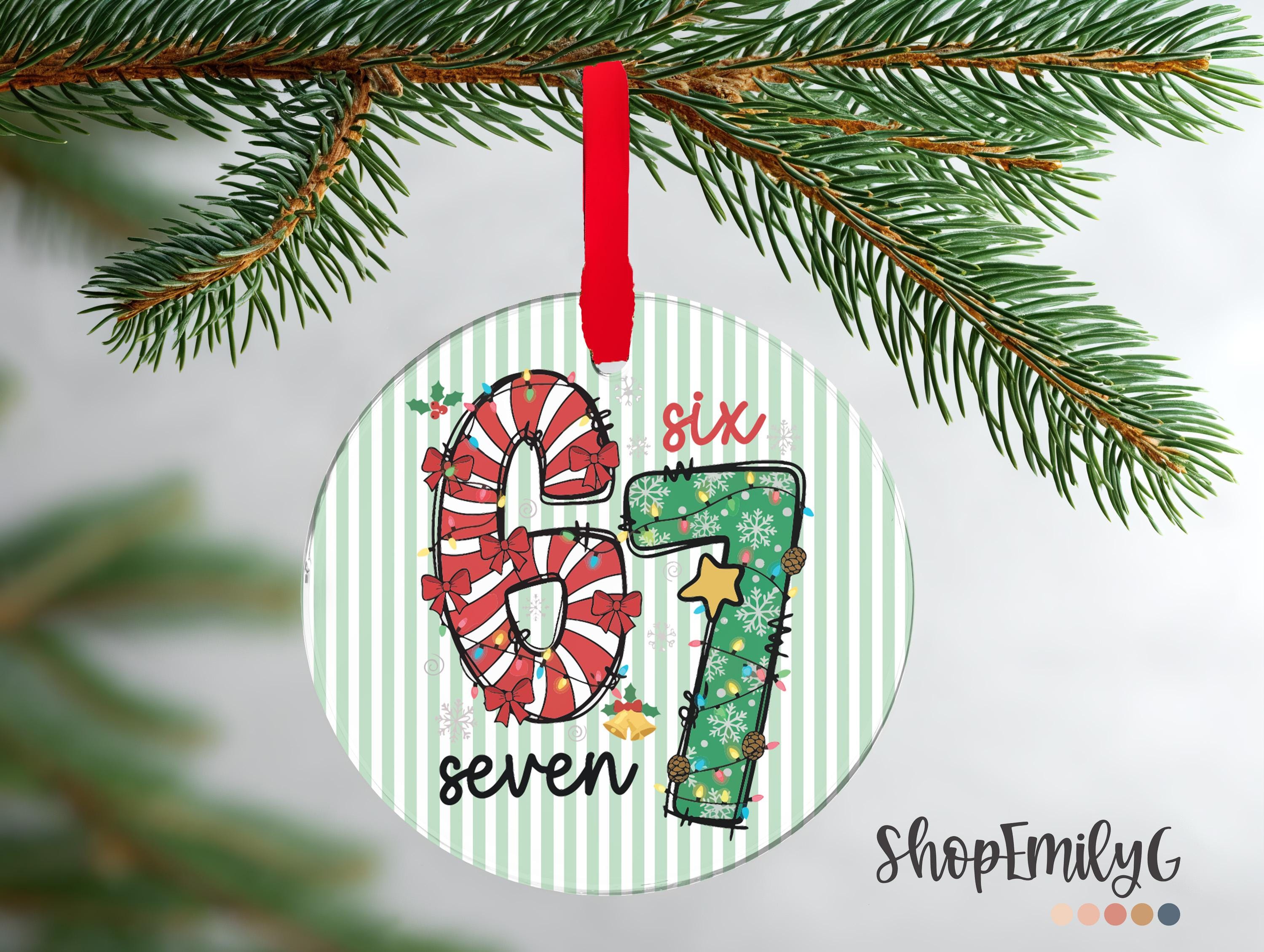 赤と緑のクリスマスライト 67 Six Seven クリスマスホリデーアクリル