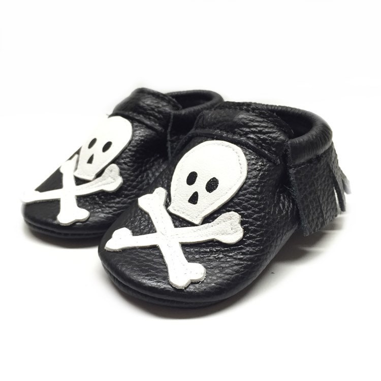 PIRATE SHOES and Womens Sizes Child/Youth pirate ship skull and swords Schoenen Jongensschoenen Sneakers & Sportschoenen Baby/Toddler Hand PAINTED Shoes 