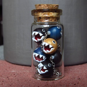 Miniatuur Super Mario Chain Chomps in een glazen fles, papieren Mario Chain Chomp-flaconketting