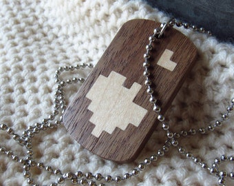 Collar de madera con corazón de píxeles de 8 bits, joyería de videojuegos tallada en madera, regalos para gamers