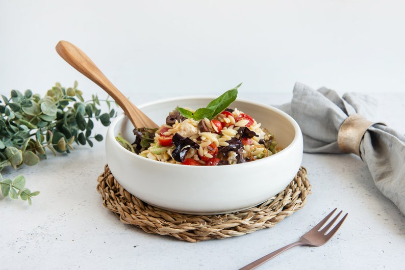 MADE TO ORDER Handmade Porcelain Shallow Bowl/Pasta Bowl black / white // satin / glossy finish Satin White / Blanc