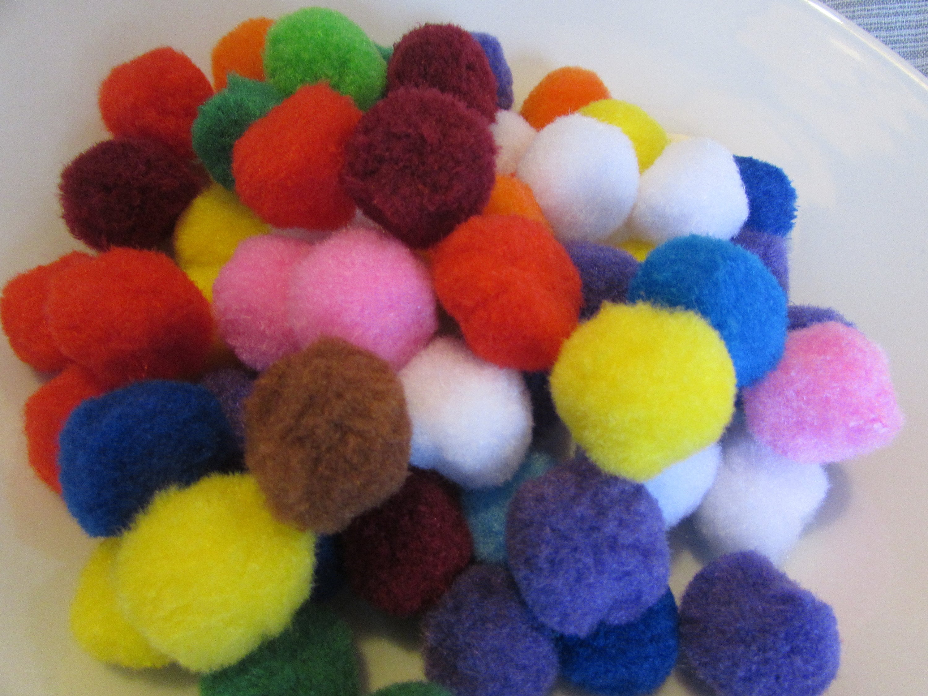 different types of pom poms