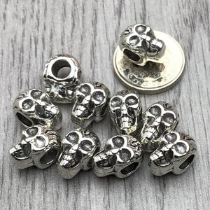 Cuentas de calavera de plata tibetana de 12 x 8 mm con agujeros de enhebrado de 5 mm