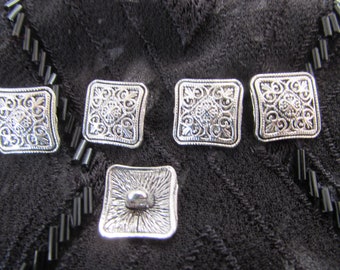 Boutons carrés en argent tibétain