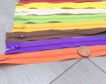 20x2.5cm Closed End Zippers in Assorted Colours