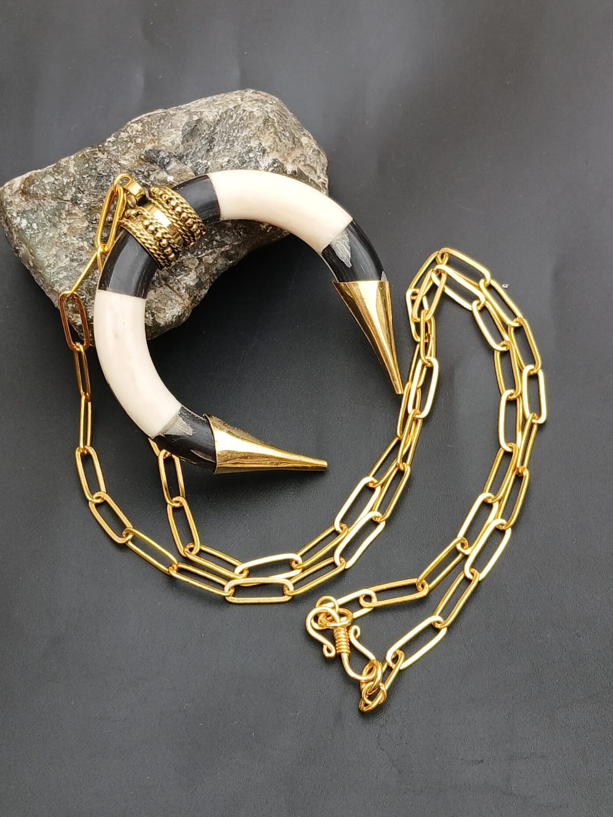 Beebeecraft 60 Ciondoli Luna Mezzaluna Placcati Oro 18K - 3 Stili Con Doppio Foro Per Gioielli Fai Da Te - 2