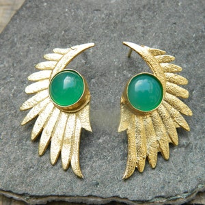 Green, Black Onyx & Pink Color Man Made Stone Bird Feather Shape Gold Plated Brass Stud Earrings Unique Handcrafted Vintage Style Jewelry