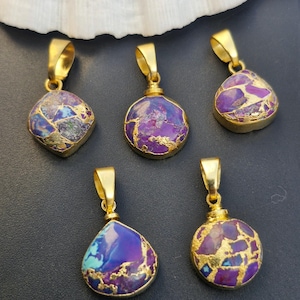 Lila Mojave Anhänger Edelstein Mojave Türkis Cabochon 18k Gold galvanisiert Anhänger Hanfcrafted Minimalist Anhänger Brautjungfer Geschenk