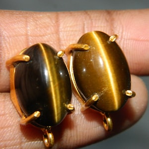 Cat&#39;s Eye Jewelry Natural Tiger Eye Prong Set Stud Earring Smooth Tiger Eye Beaded Jewelry Gold Plated Gemstone Jewelry Fashion Jewelry Gift
