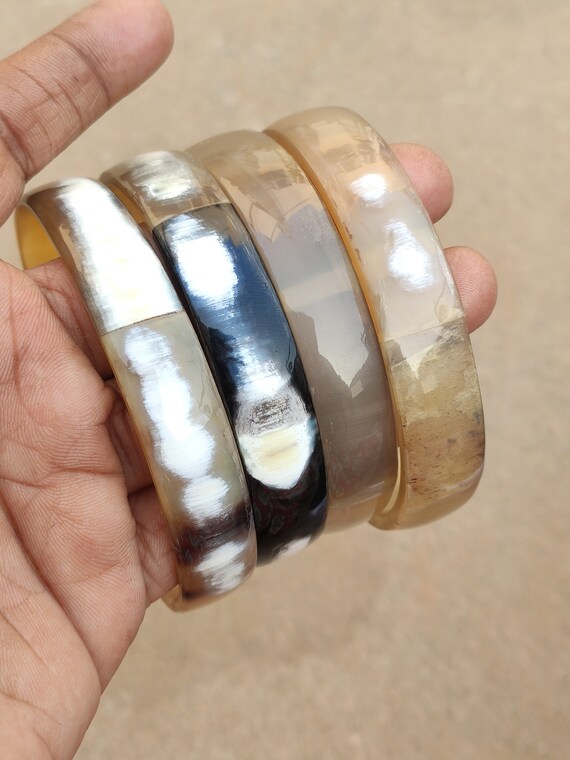 アクセサリー brass buffalo horn bangle il_fullxfull.2236580296_gexm.jpg