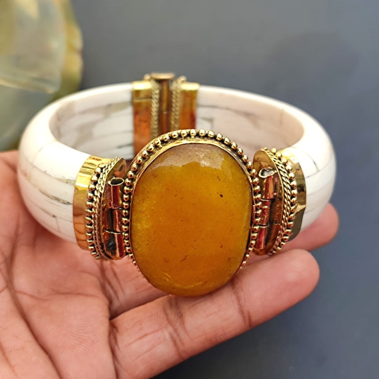 Vintage Genuine Buffalo Horn Inlaid Brass Metal Bangle
