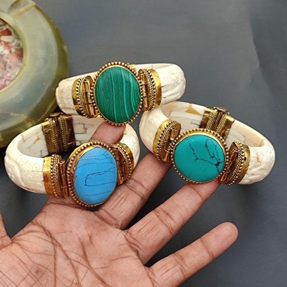 Carved Buffalo Bone Bangle Bracelet With Turquoise & Malachite - Etsy