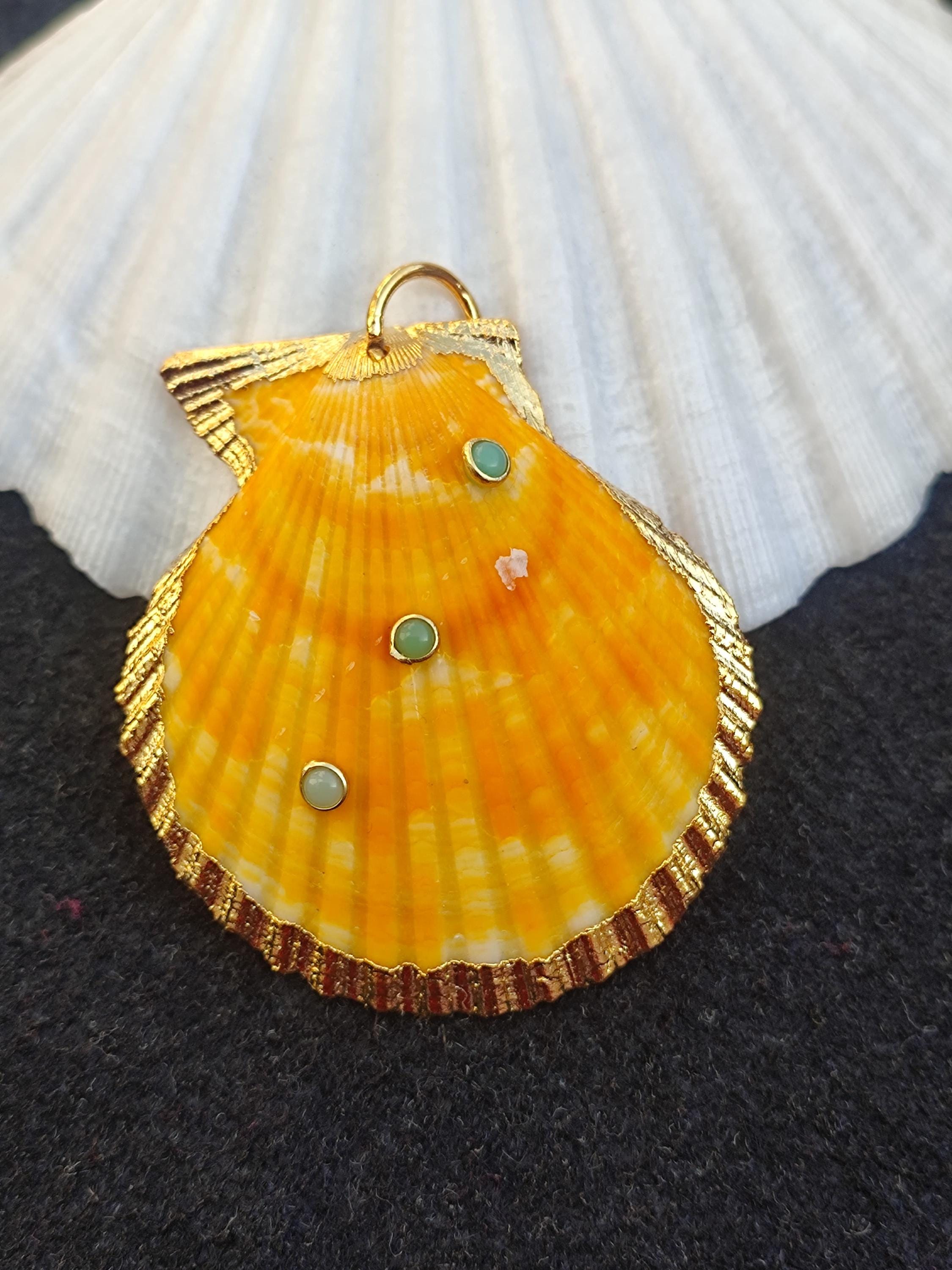 18k Gold Fill Scallop Seashell Pendant With Gemstones - Etsy