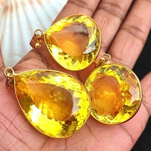 Lemon Yellow Color Synthetic Stones Multi Shape Cutstone Pendant Gold Plated Stylish Handcrafted Pendant For Necklace Birthday Gift