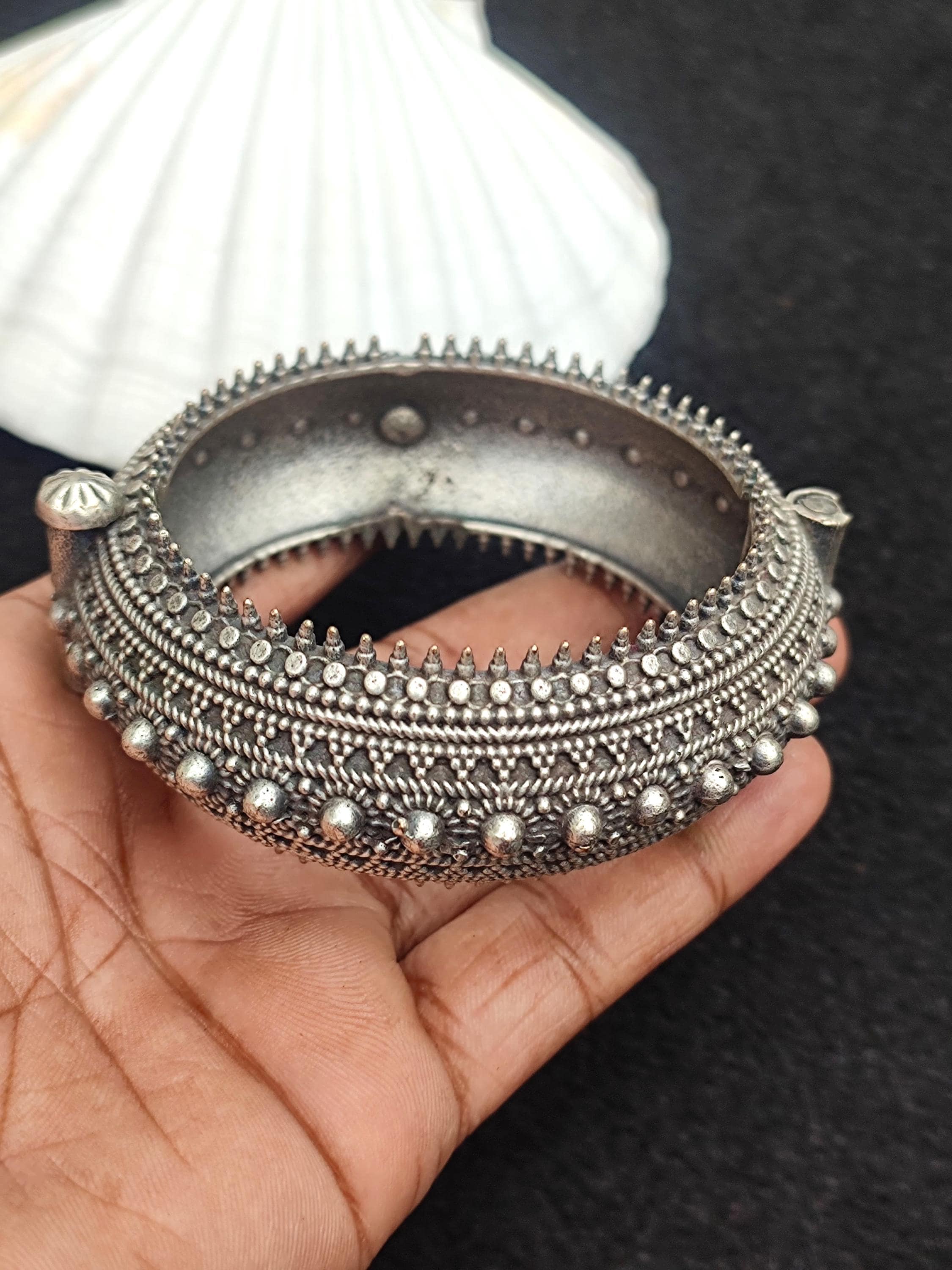 アクセサリー vintage silver Bangles Oxidized Silver Bangle Bracelet: Vintage Style Indian Kada (2.3