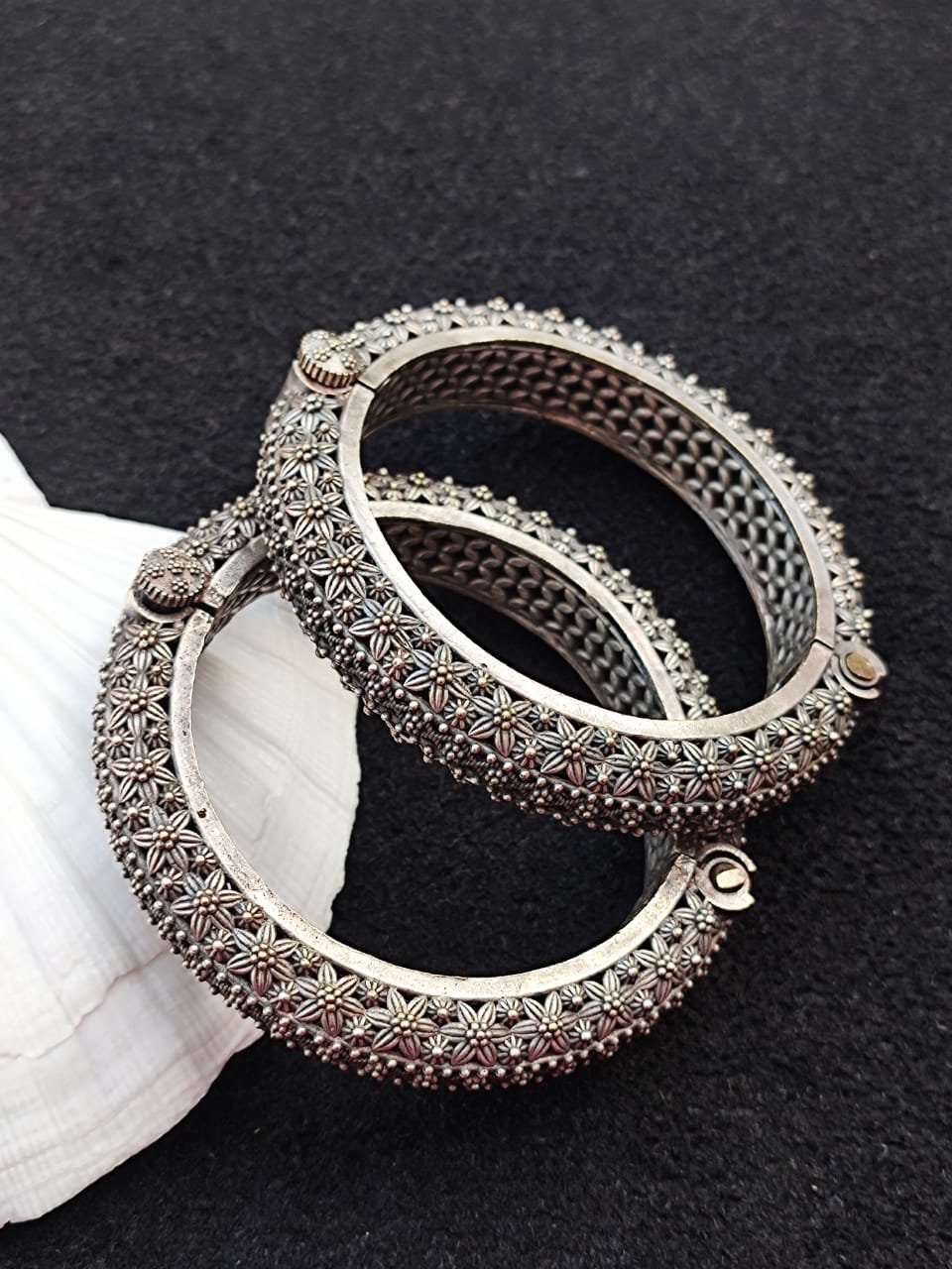 アクセサリー Touareg Silver Bangle indian jewelry Zdan Silver Tuareg Bracelet | Ten Thousand Villages