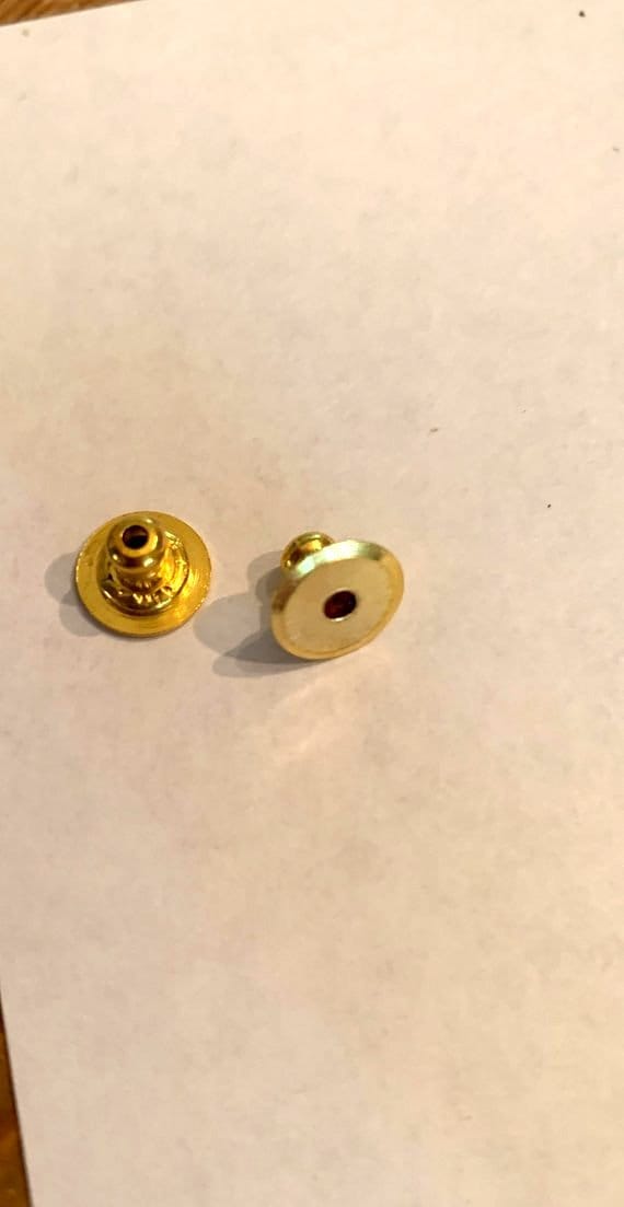 Vente en gros spéciale pour 50 paires de cache-oreilles en laiton