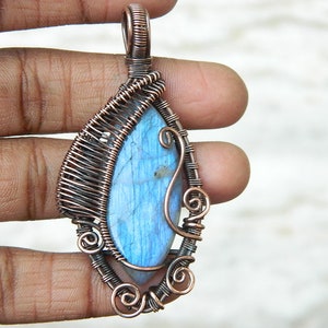 Natural labradorite Copper Wire Wrapped Pendant Filigree Art Wire Wrap Pendant Beautiful pendant wire wrapped jewelry, Gemstone Pendant