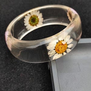 Natural Dried Flowers Bangle Handmade Pressed Flowers Bracelet Floral Resin Bracelets Botanical Jewelry Bohemian Bridesmaid Christmas gift