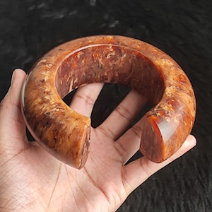 Brazalete bohemio de resina marrón con ágata XL