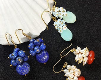 Pendientes de piedras preciosas hechos a mano: lapislázuli, jaspe, perla y ópalo