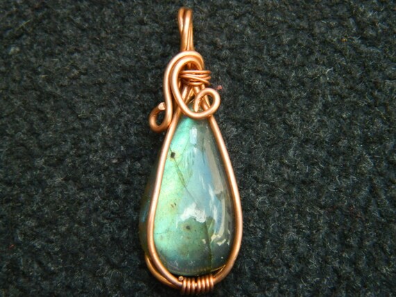 Authentic gemstone jewelry store