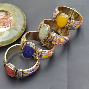 Harz Messing Armreif Armband mit Aventurin Naturstein wunderschöne einzigartige Sammlung zu öffnen Armreif Vintage-Stil Antik-Look Schmuck